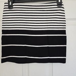 Forever 21 Monochrome Striped Pencil Skirt